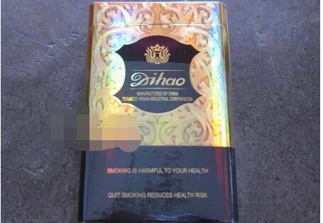 超市烟架，揭秘香烟的世界，价格与评论一览